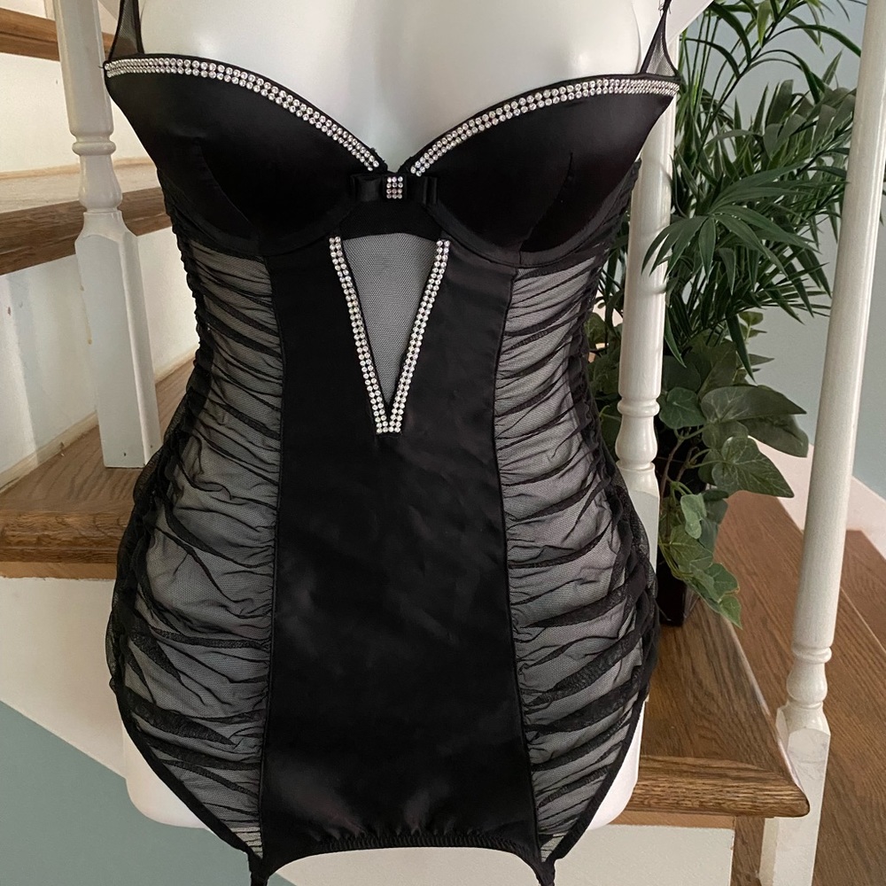 NWT Victoria’s Secret Lingerie Corset